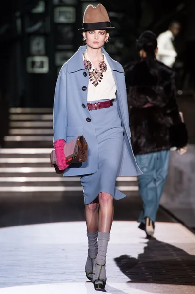 Look 5